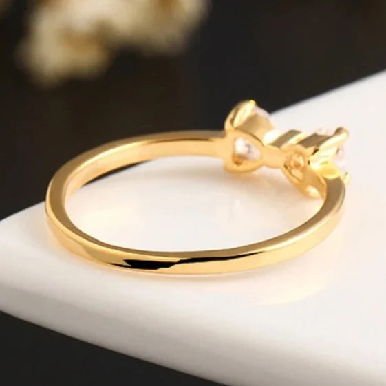 Bow-Tique Crystal Ring