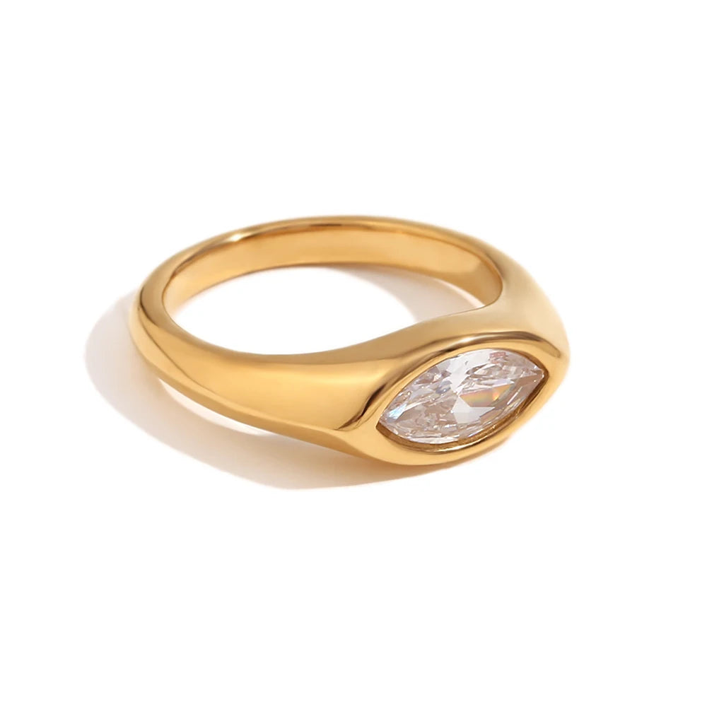 Apple of My Eye Jewel Solitaire Ring